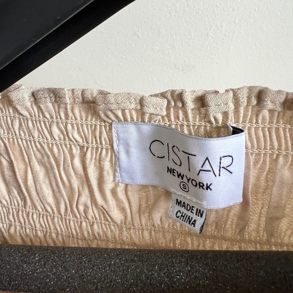 Cistar New York Light Beige Top is size Small - Picture 3 of 7